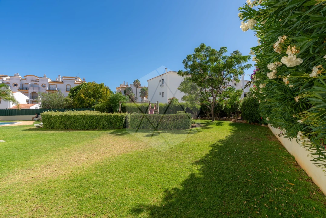 Apartamento T2 para Venda em Albufeira e Olhos de Água Foto 22