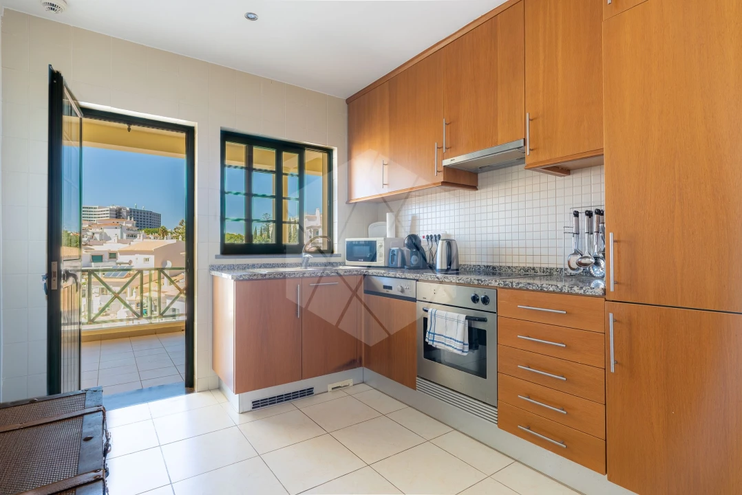 Apartamento T2 para Venda em Albufeira e Olhos de Água Foto 3