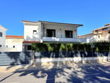 Moradia T4 para Venda em Cascais e Estoril