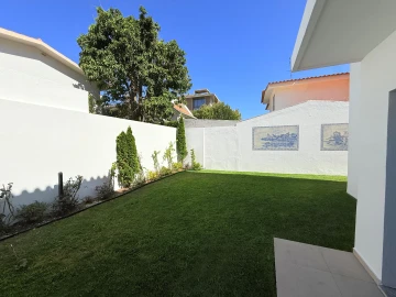 Moradia T4 para Venda em Cascais e Estoril