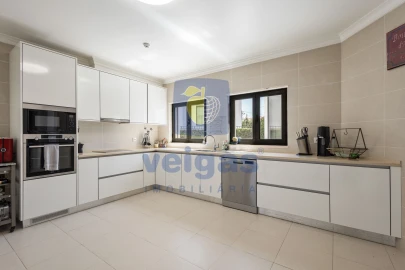 Moradia T4 para Venda em Silveira
