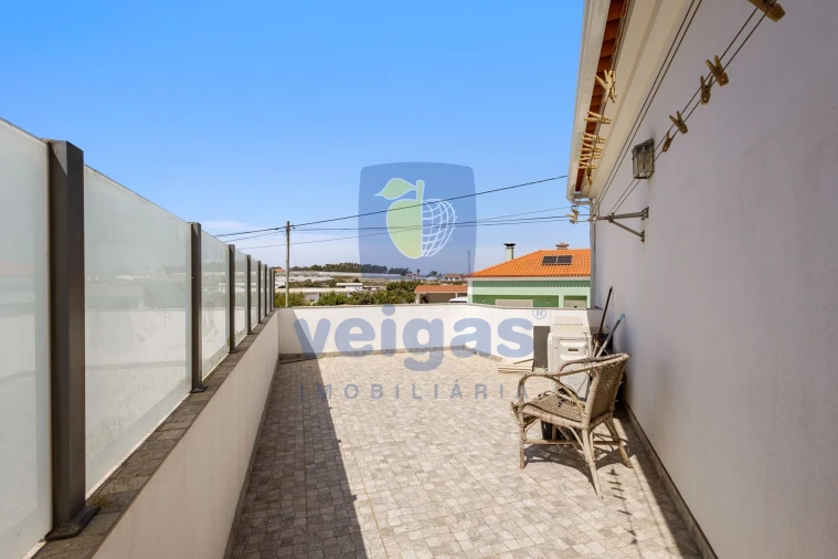 Moradia T4 para Venda em Silveira Foto 30