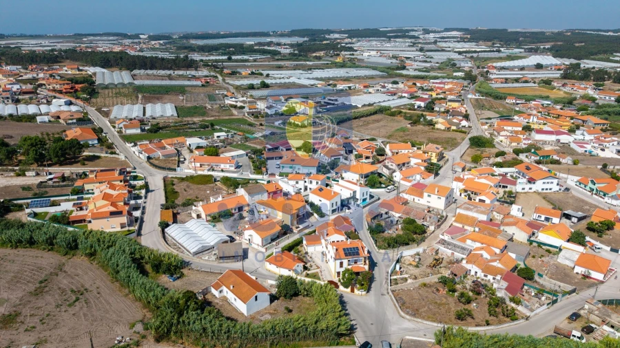 Moradia T4 para Venda em Silveira Foto 41