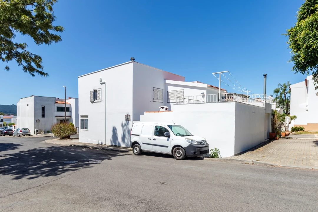 Moradia T3 para Venda em Agualva e Mira-Sintra Foto 47