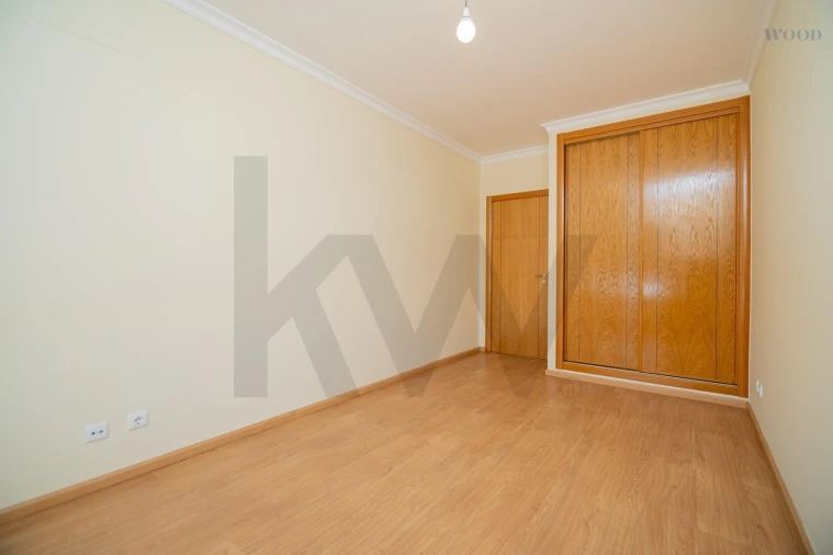 Apartamento T3 para Venda em Portimão Foto 28
