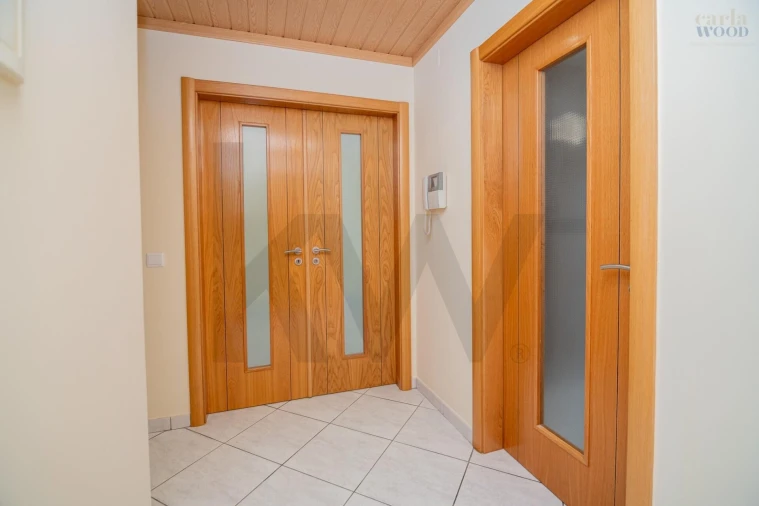 Apartamento T3 para Venda em Portimão Foto 8