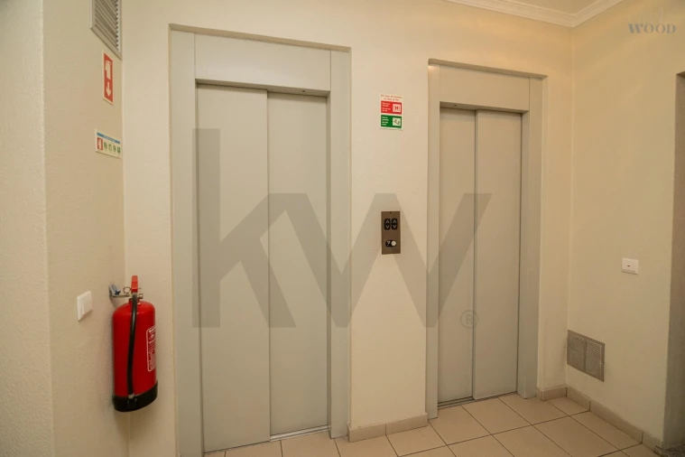 Apartamento T3 para Venda em Portimão Foto 5