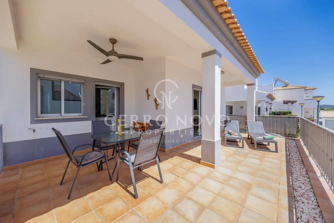 Moradia T3 para Venda em Albufeira e Olhos de Água Foto 10