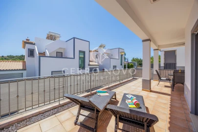 Moradia T3 para Venda em Albufeira e Olhos de Água