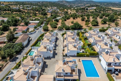 Moradia T3 para Venda em Albufeira e Olhos de Água