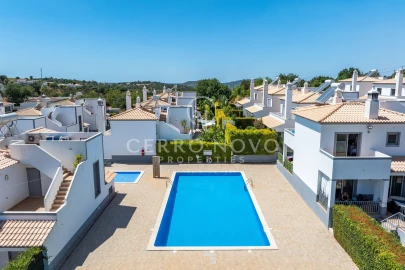 Moradia T3 para Venda em Albufeira e Olhos de Água