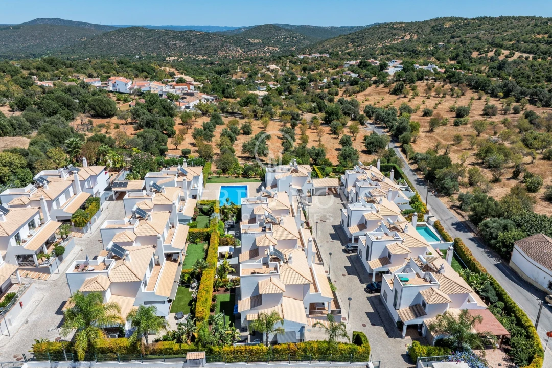 Moradia T3 para Venda em Albufeira e Olhos de Água Foto 28
