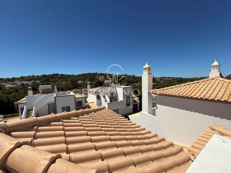 Moradia T3 para Venda em Albufeira e Olhos de Água Foto 30