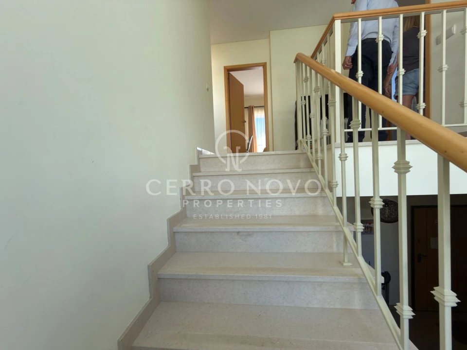 Moradia T3 para Venda em Albufeira e Olhos de Água Foto 19