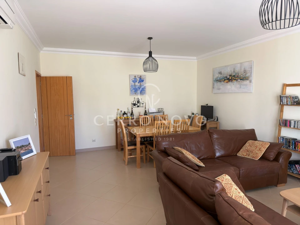 Moradia T3 para Venda em Albufeira e Olhos de Água Foto 8