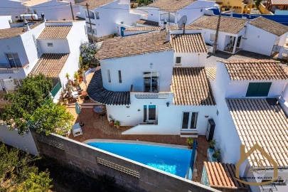 Moradia T4 para Venda em Luz
