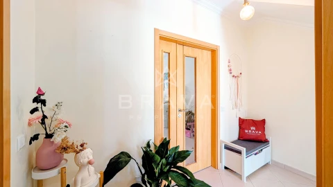 Moradia T3 para Venda em Ferreiras