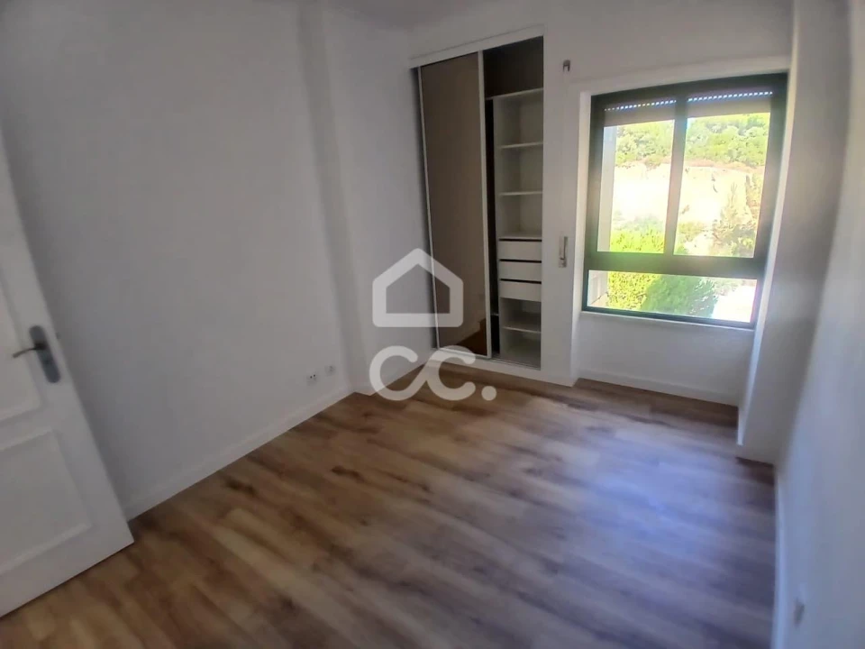 Apartamento T3 para Venda em Laranjeiro e Feijó Foto 28