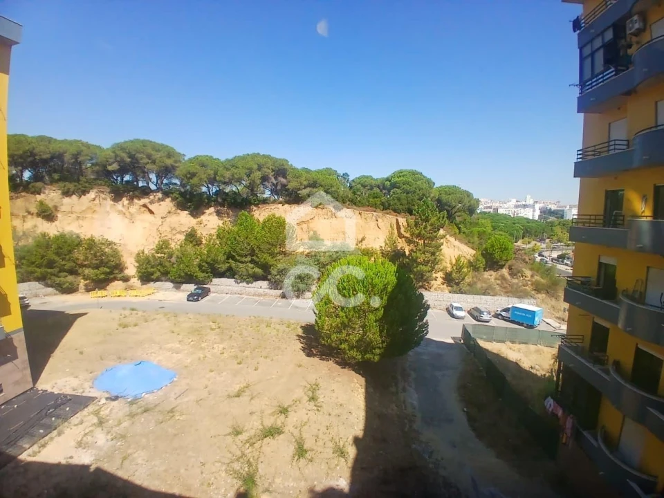 Apartamento T3 para Venda em Laranjeiro e Feijó Foto 10