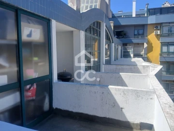 Apartamento T3 para Venda em Laranjeiro e Feijó