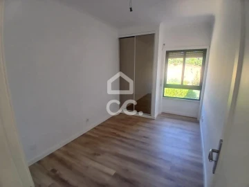 Apartamento T3 para Venda em Laranjeiro e Feijó