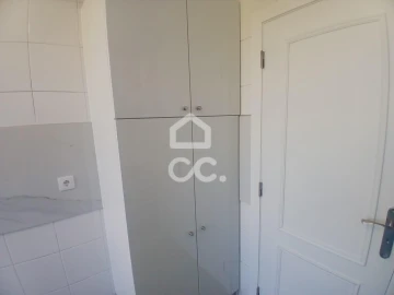 Apartamento T3 para Venda em Laranjeiro e Feijó