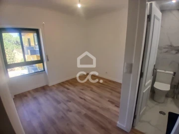 Apartamento T3 para Venda em Laranjeiro e Feijó