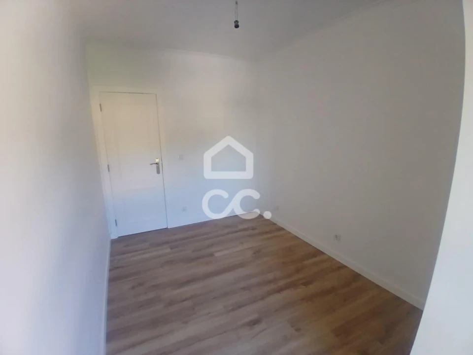 Apartamento T3 para Venda em Laranjeiro e Feijó Foto 25