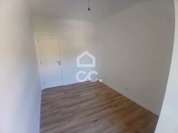 Apartamento T3 para Venda em Laranjeiro e Feijó Foto 25