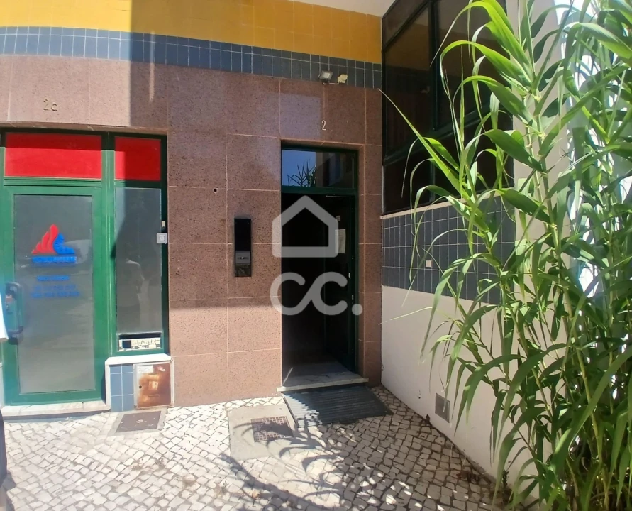 Apartamento T3 para Venda em Laranjeiro e Feijó Foto 38