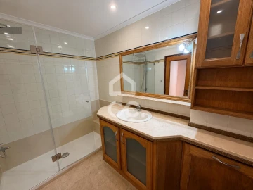 Apartamento T2 para Venda em Sesimbra (Castelo)