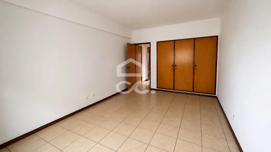 Apartamento T2 para Venda em Sesimbra (Castelo) Foto 12