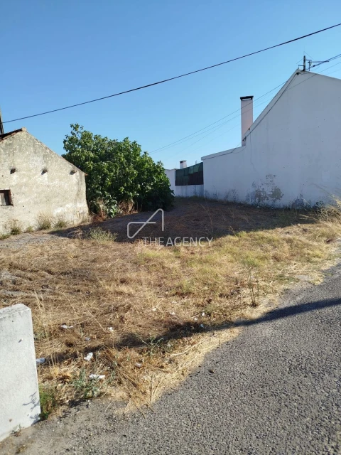 Terreno para Venda em Vale da Pedra