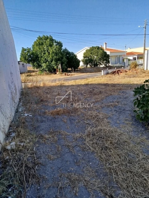 Terreno para Venda em Vale da Pedra
