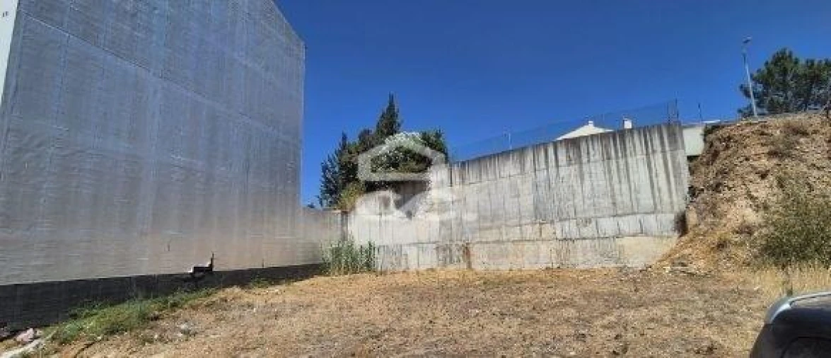 Terreno para Venda em Vila Nova da Barquinha Foto 4