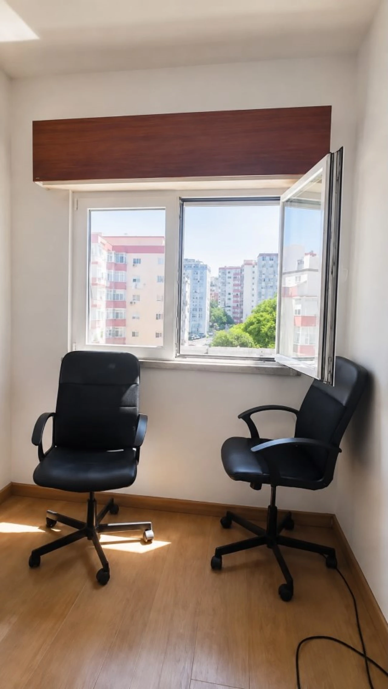 Apartamento T1 para Venda em Águas Livres Foto 6