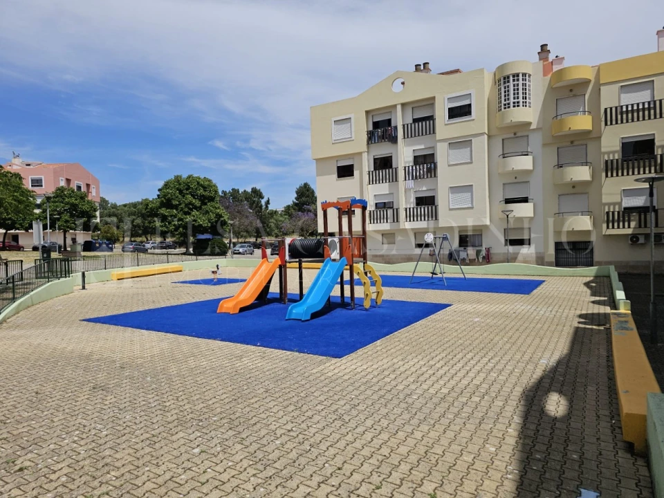 Apartamento T2 para Venda em Seixal, Arrentela e Aldeia de Paio Pires Foto 1