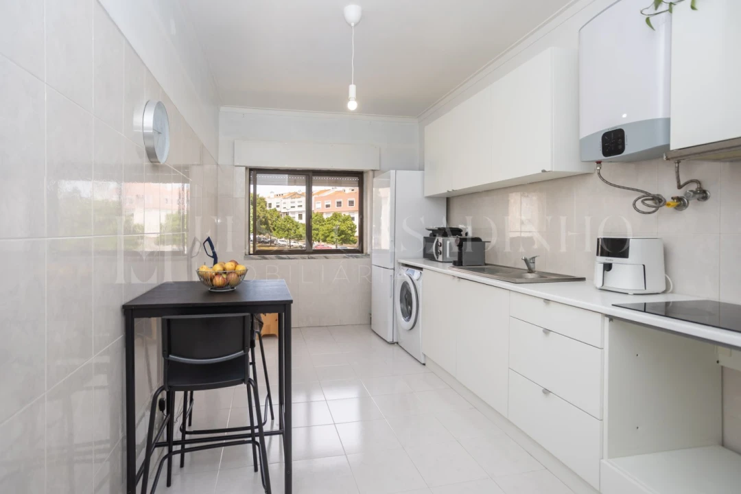 Apartamento T2 para Venda em Seixal, Arrentela e Aldeia de Paio Pires Foto 3