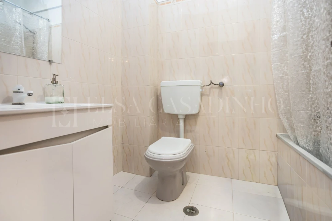 Apartamento T2 para Venda em Seixal, Arrentela e Aldeia de Paio Pires Foto 7
