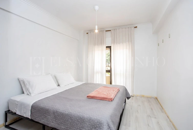 Apartamento T2 para Venda em Seixal, Arrentela e Aldeia de Paio Pires Foto 4