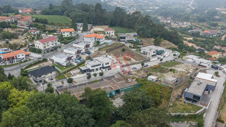 Moradia T4 para Venda em Aldão Foto 29