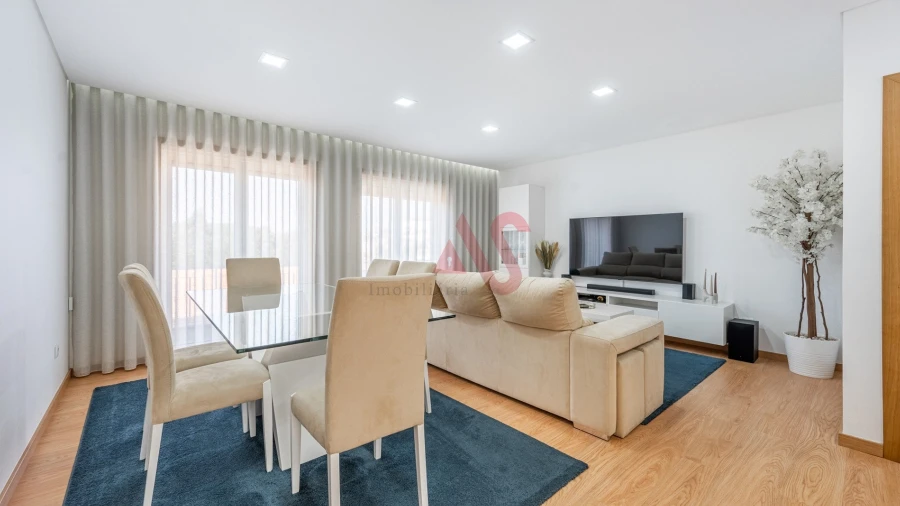 Apartamento T3 para Venda em Lustosa e Barrosas (Santo Estêvão)