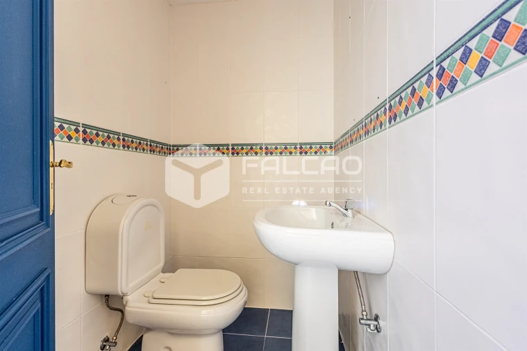 Loja para Venda em Marvila, Ribeira Santarém, São Salvador, São Nicolau Foto 17