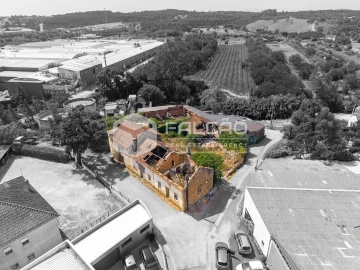 Moradia T7 para Venda em Rio Maior
