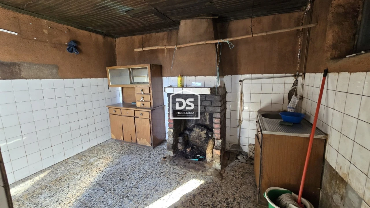 Moradia T3 para Venda em Guarda Foto 30
