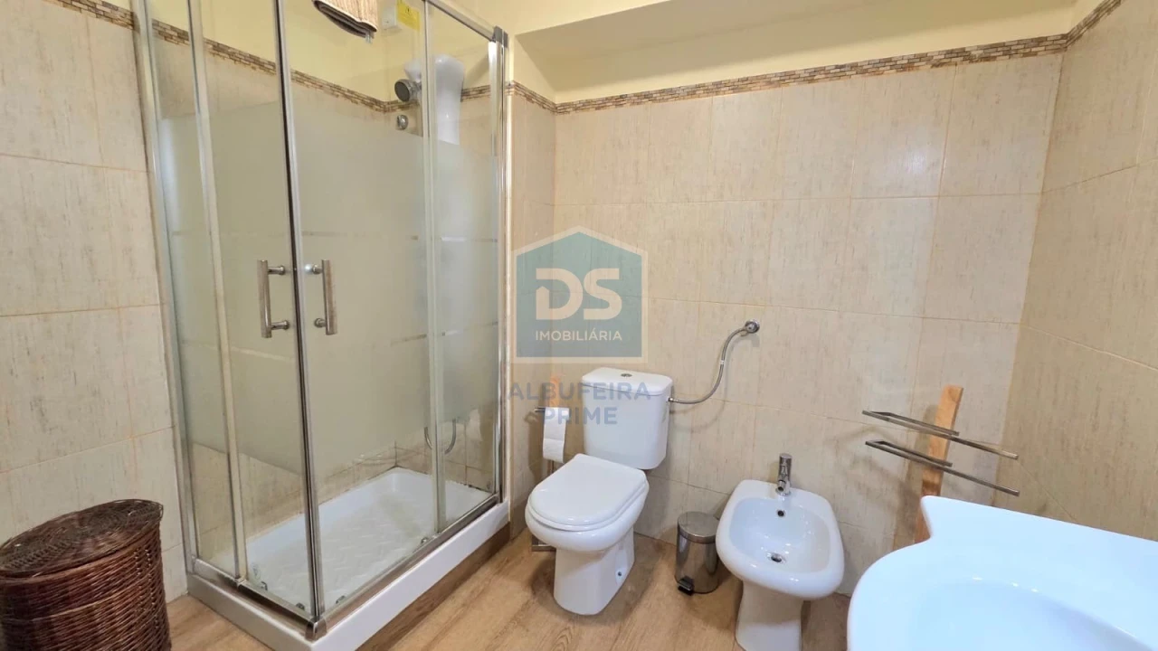 Apartamento T1 para Venda em Albufeira e Olhos de Água Foto 12