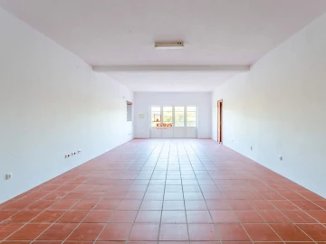 Moradia T5 para Venda em Olaia e Paço