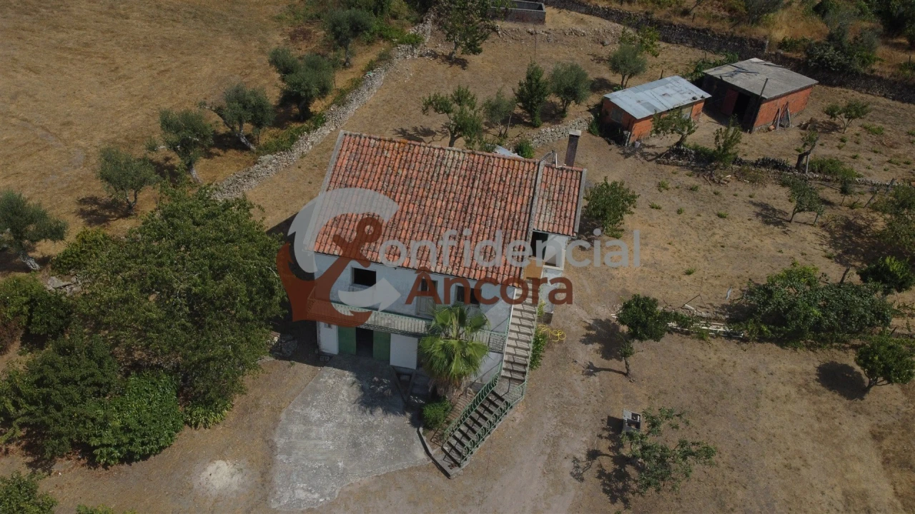 Moradia T3 para Venda em Santa Marinha e São Martinho Foto 55