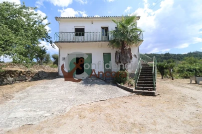 Moradia T3 para Venda em Santa Marinha e São Martinho