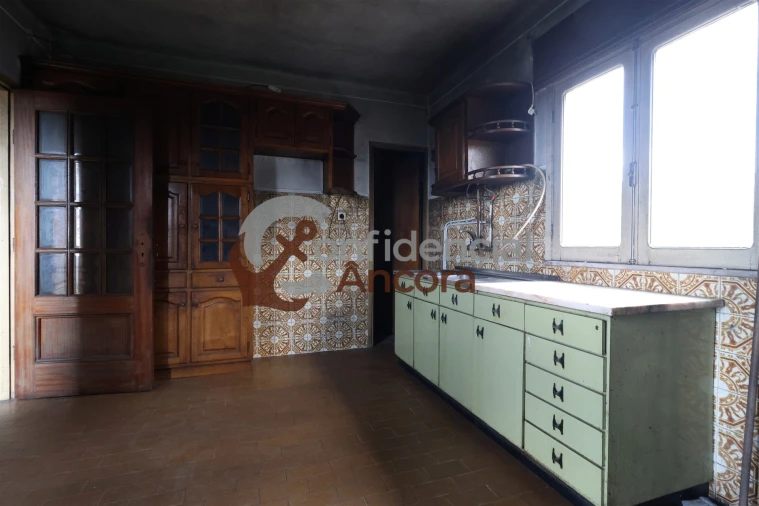 Moradia T3 para Venda em Santa Marinha e São Martinho Foto 2